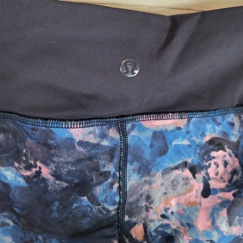 Lululemon If You're Lucky Crop in Moody Mirage, sz 10
